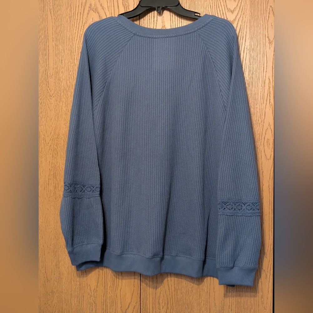 SO Navy Waffle Knit Top With Delicate Lace Accents - Picture 11 of 12